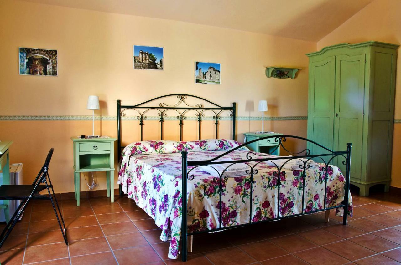Pathirion B&B รอสซาโน ภายนอก รูปภาพ