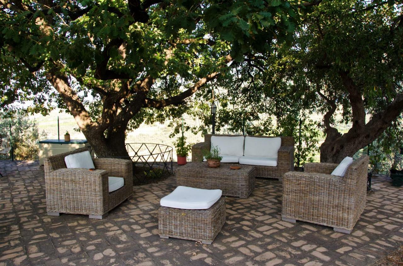 Pathirion B&B รอสซาโน ภายนอก รูปภาพ
